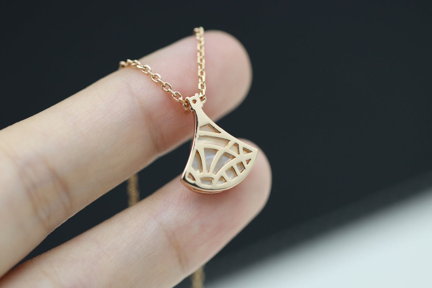 Ginkgo Leaf Clavicle Necklace