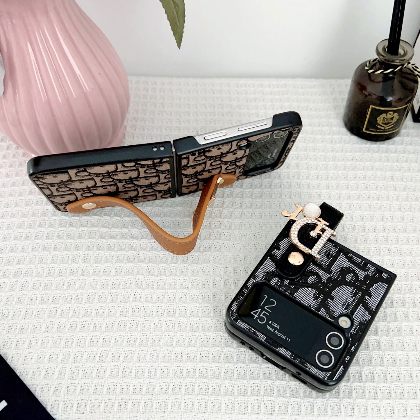 Trendy Leather Wristband Flip Case