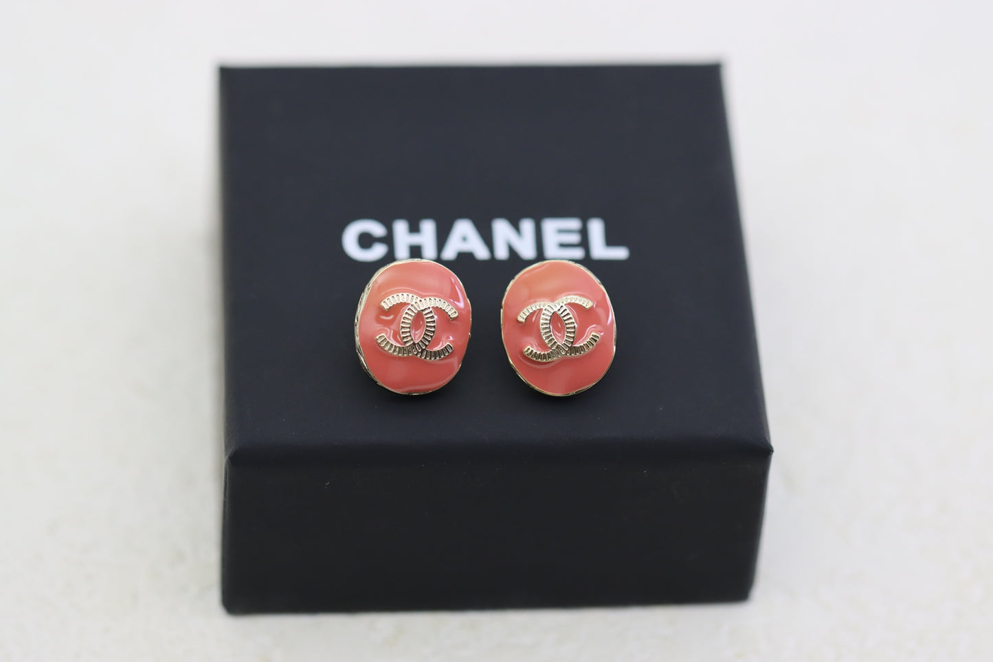 Pink enamel oval double C earrings