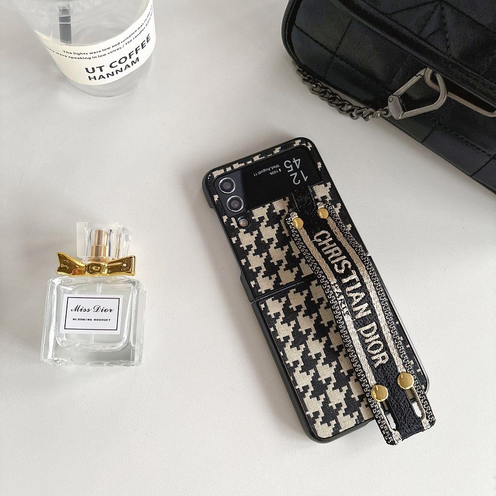 Fashion Canvas Embossed Wristband Flip Case