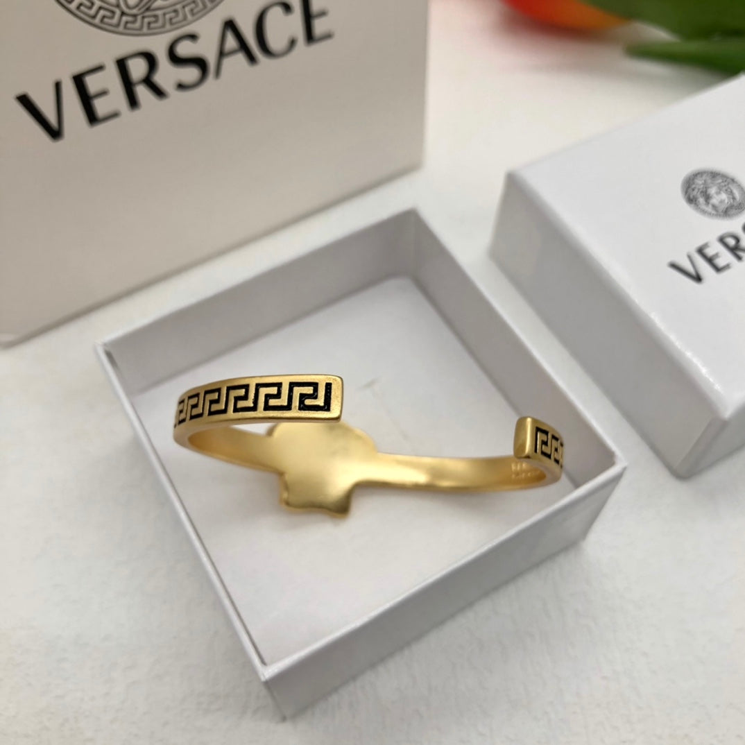 Retro Avatar Open Bracelet