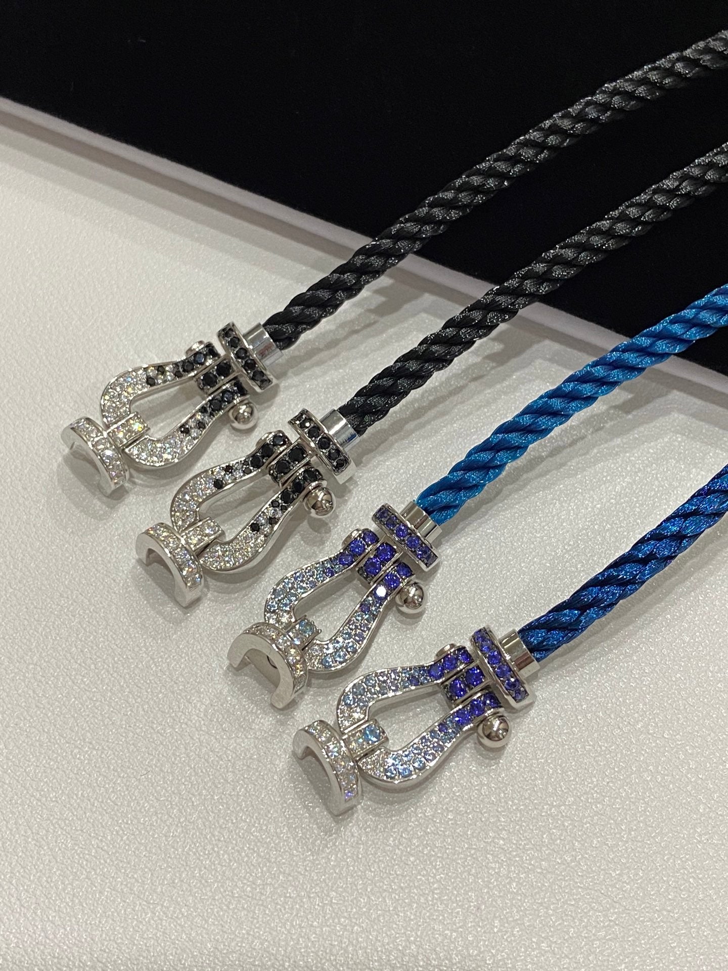 Full diamond U-shaped buckle gradient color couple bracelet