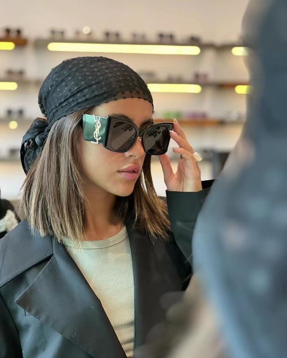 Stylish sunglasses!