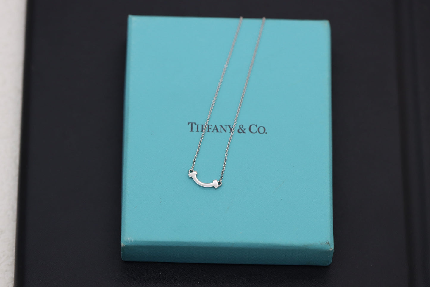 Mini Diamond-Free Smiley Face Necklace