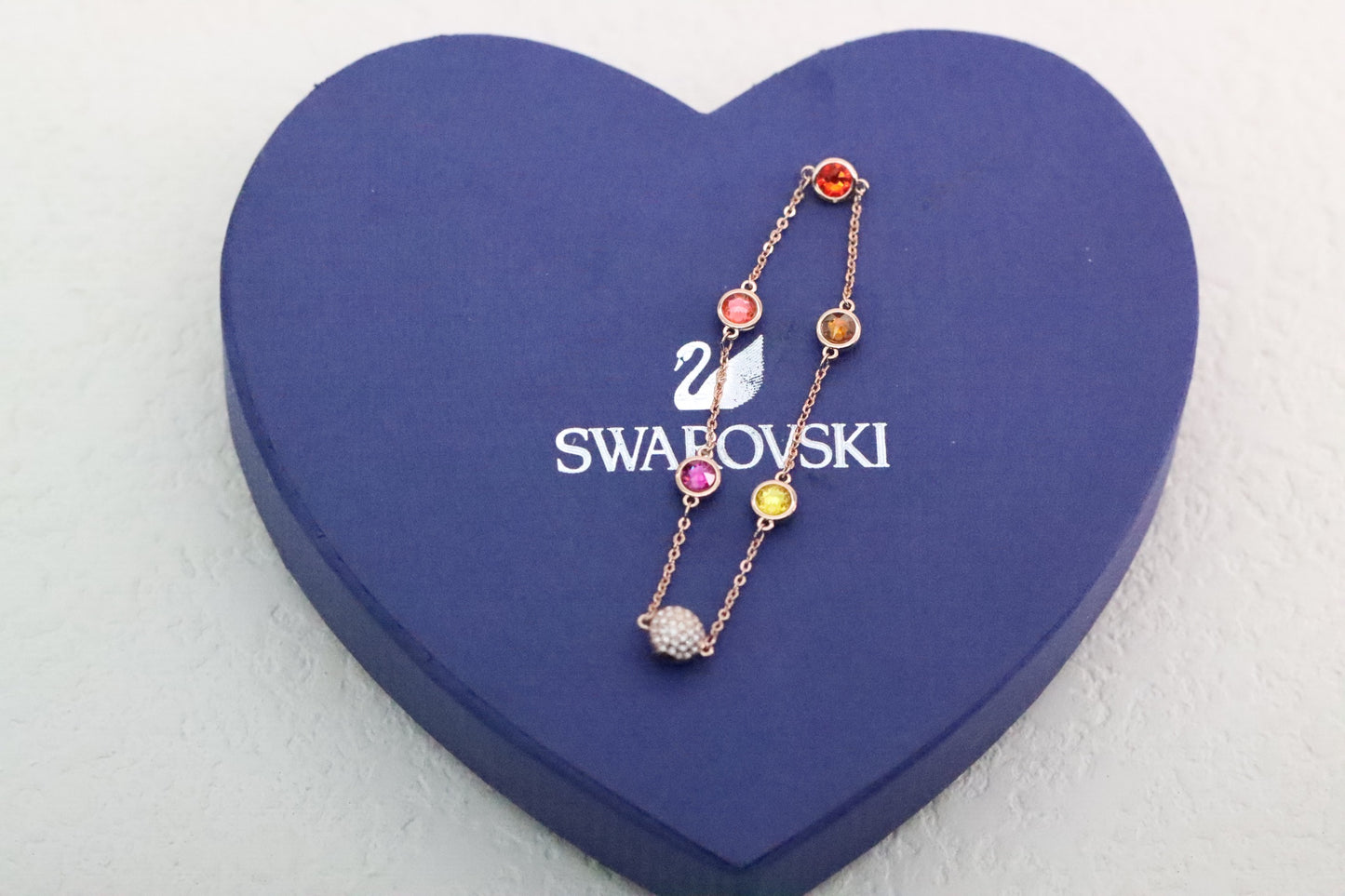 Rose gold colored crystal magnetic bracelet