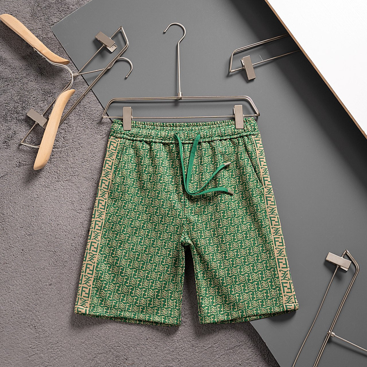New knitted straight stripe patchwork shorts