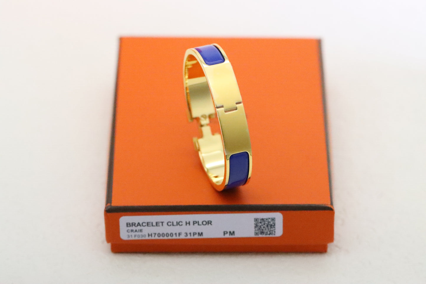 Gold enamel bracelet