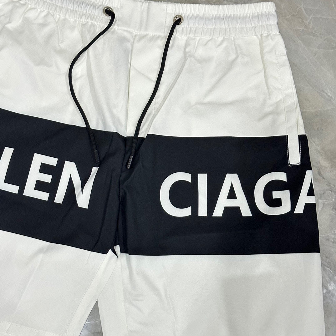 Black and white quick-drying beach shorts