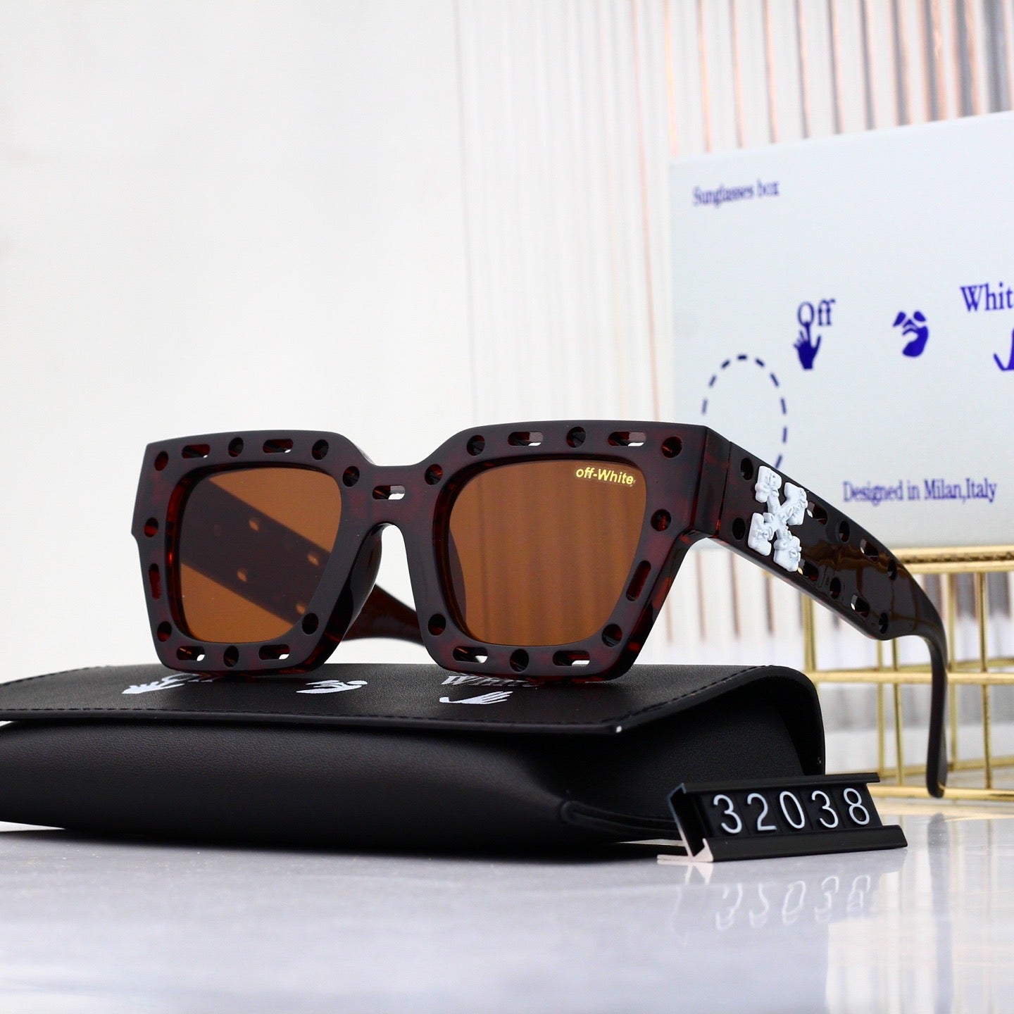 6 Colors Fashion Sunglasses 32038