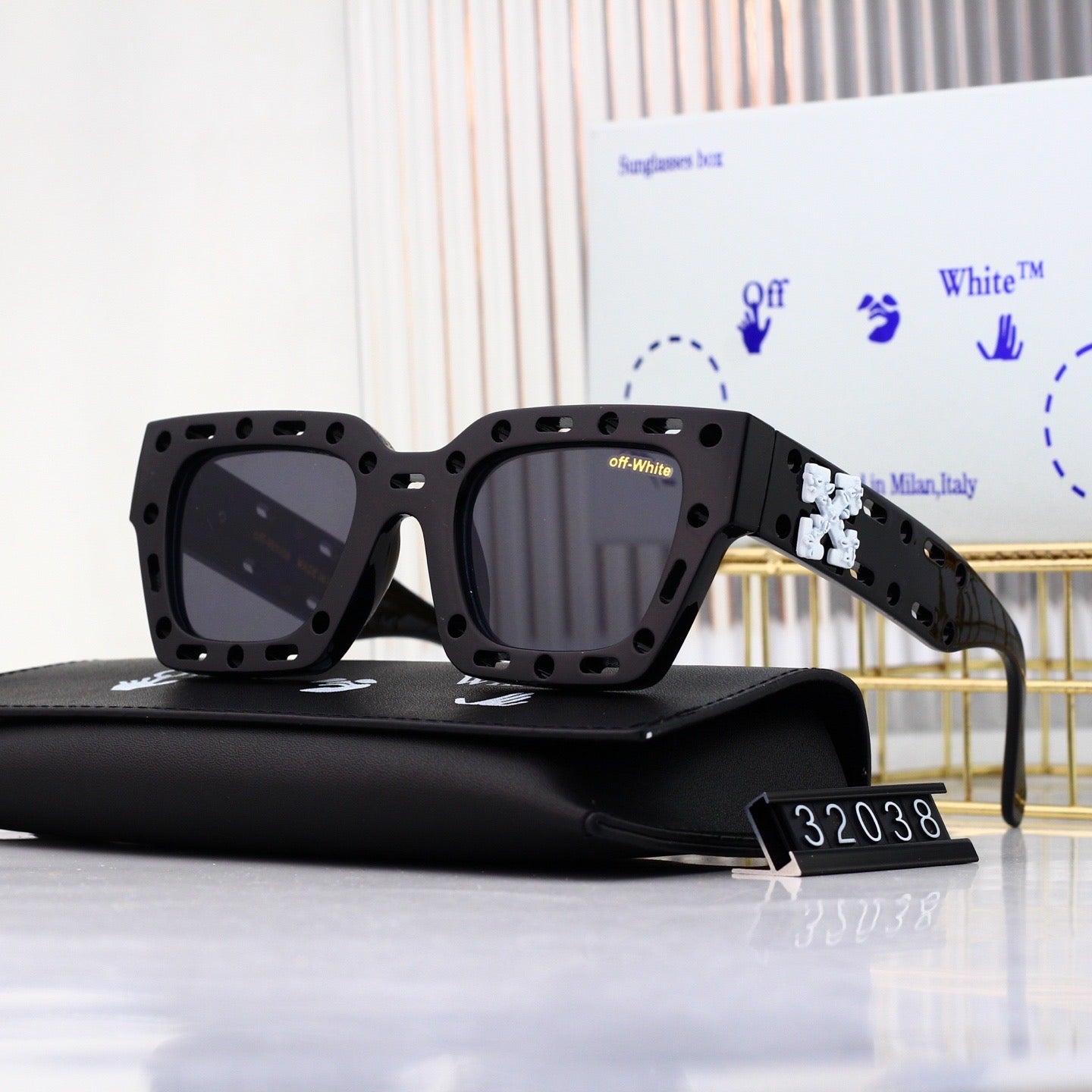 6 Colors Fashion Sunglasses 32038