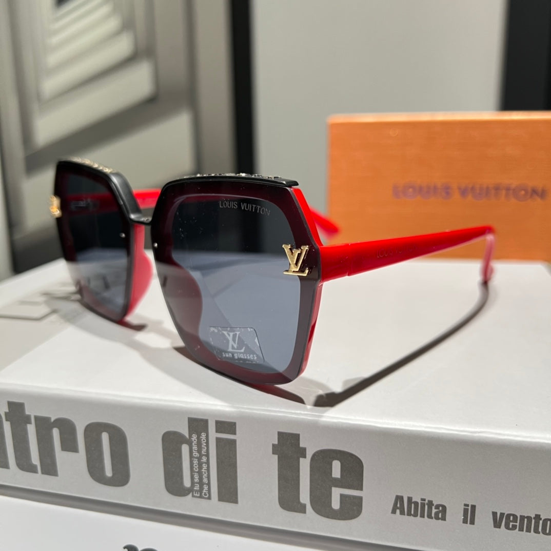 4 Colors Hot Sunglasses 8354