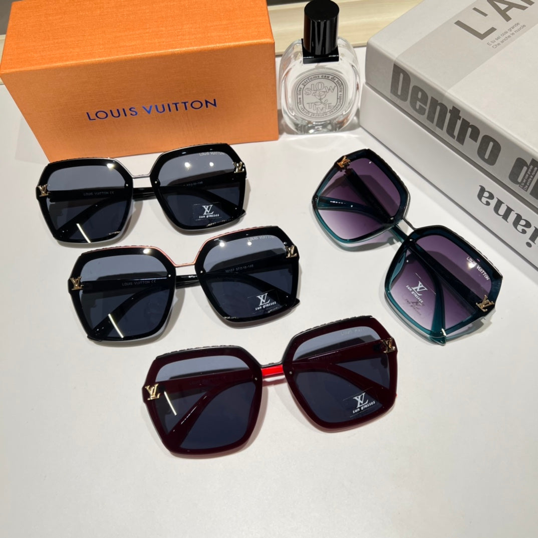 4 Colors Hot Sunglasses 8354