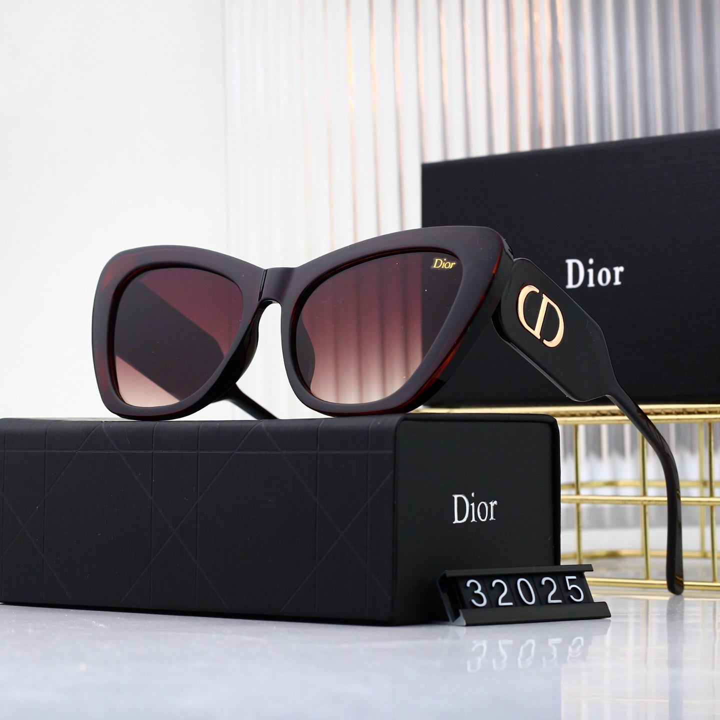 6 Colors Hot Sunglasses 32025