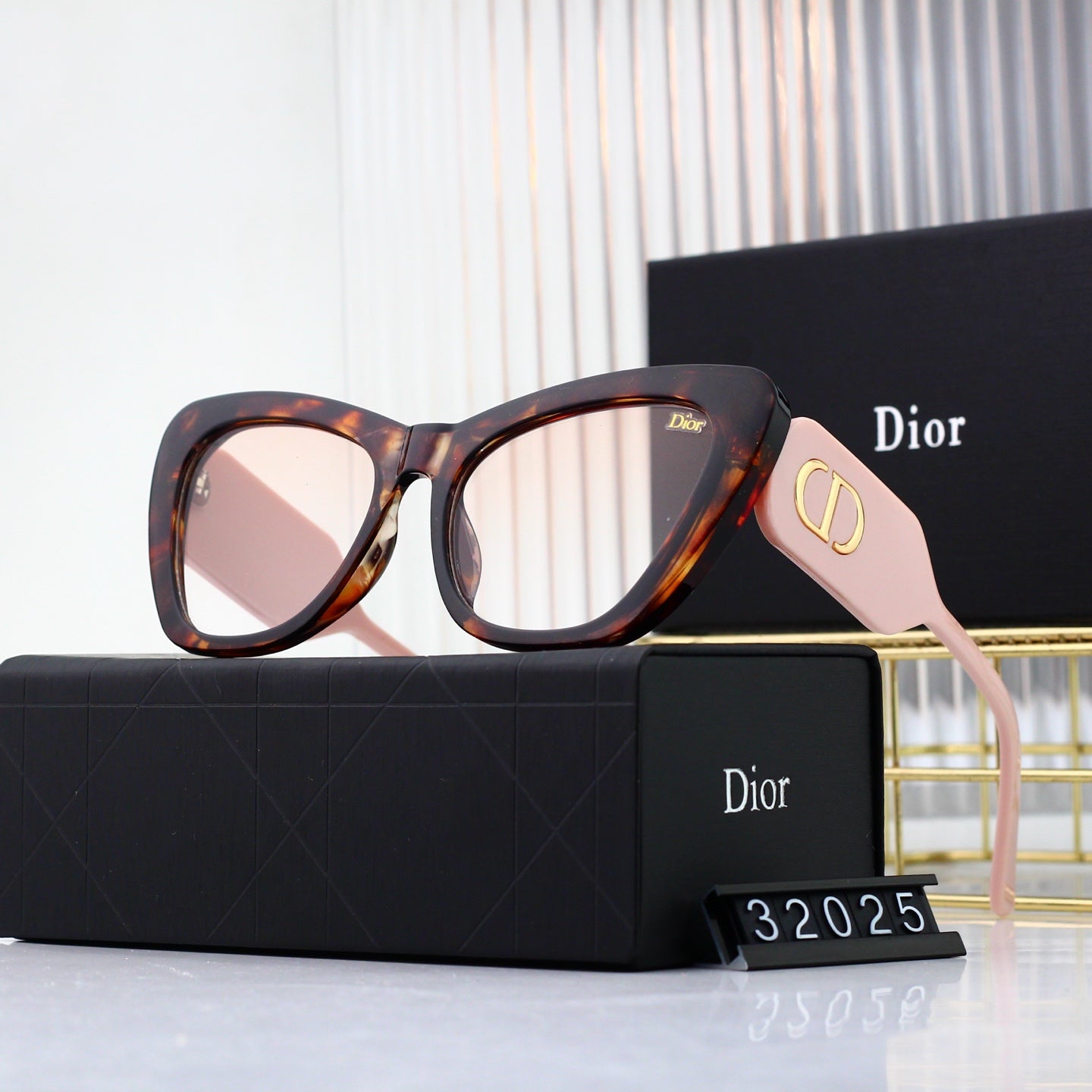 6 Colors Hot Sunglasses 32025