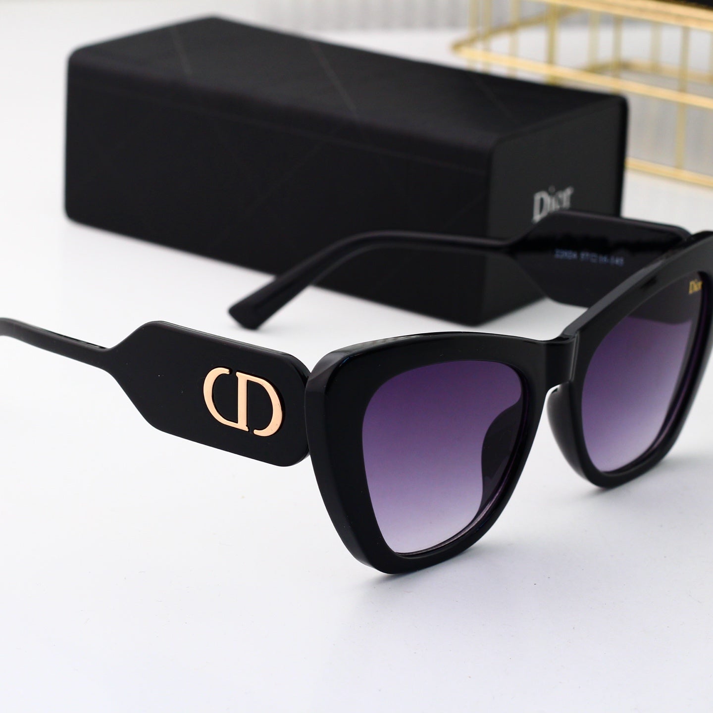 6 Colors Hot Sunglasses 32025