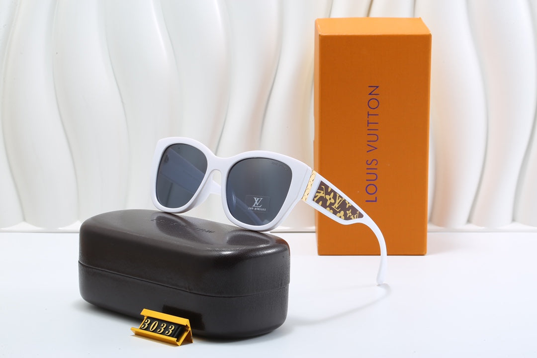 4 Color Trendy Sunglasses 3033