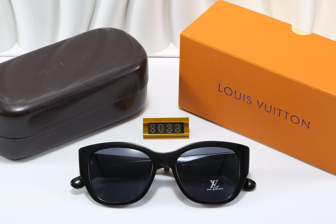 4 Color Trendy Sunglasses 3033