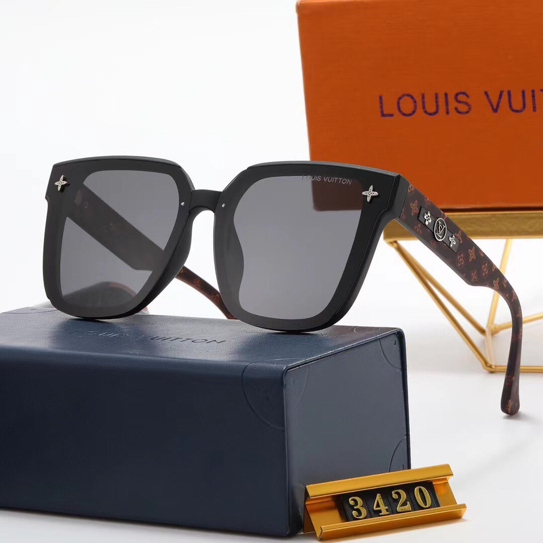 4 Colors Fashion Sunglasses 3420