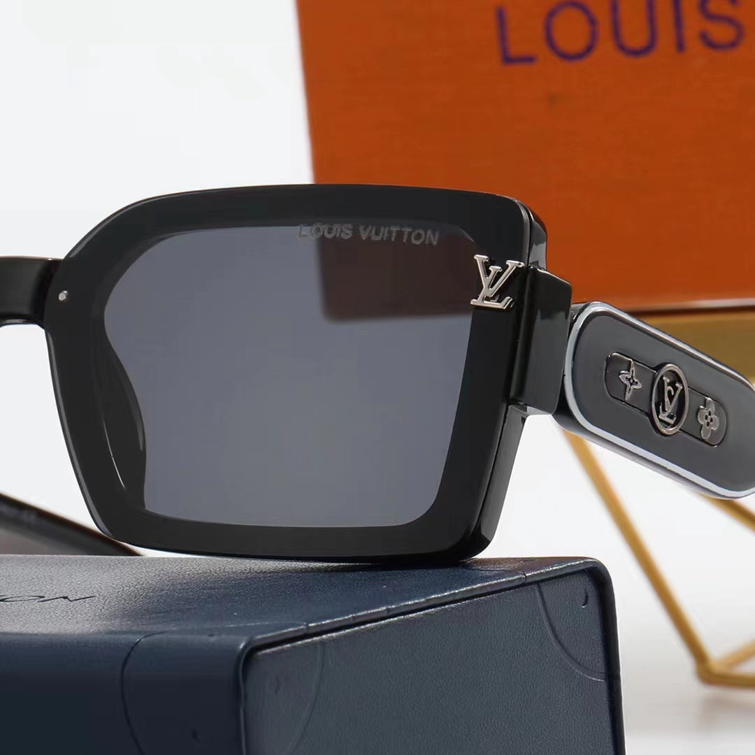 4 colors fashionable hot sunglasses 3252