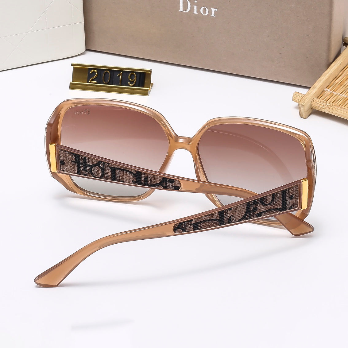5 colors high definition UV protection high end sunglasses 2019