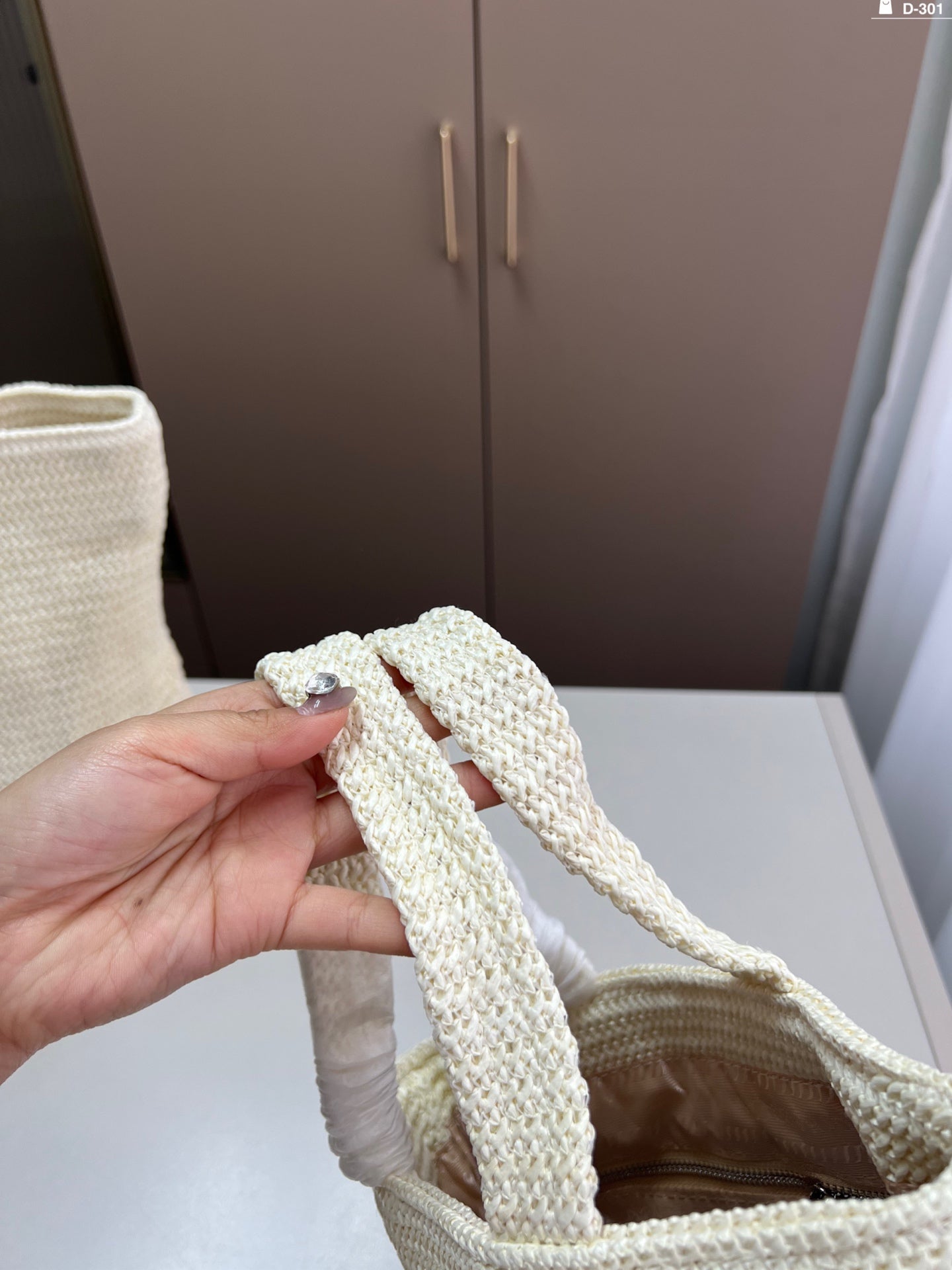 Hand-woven tote bag