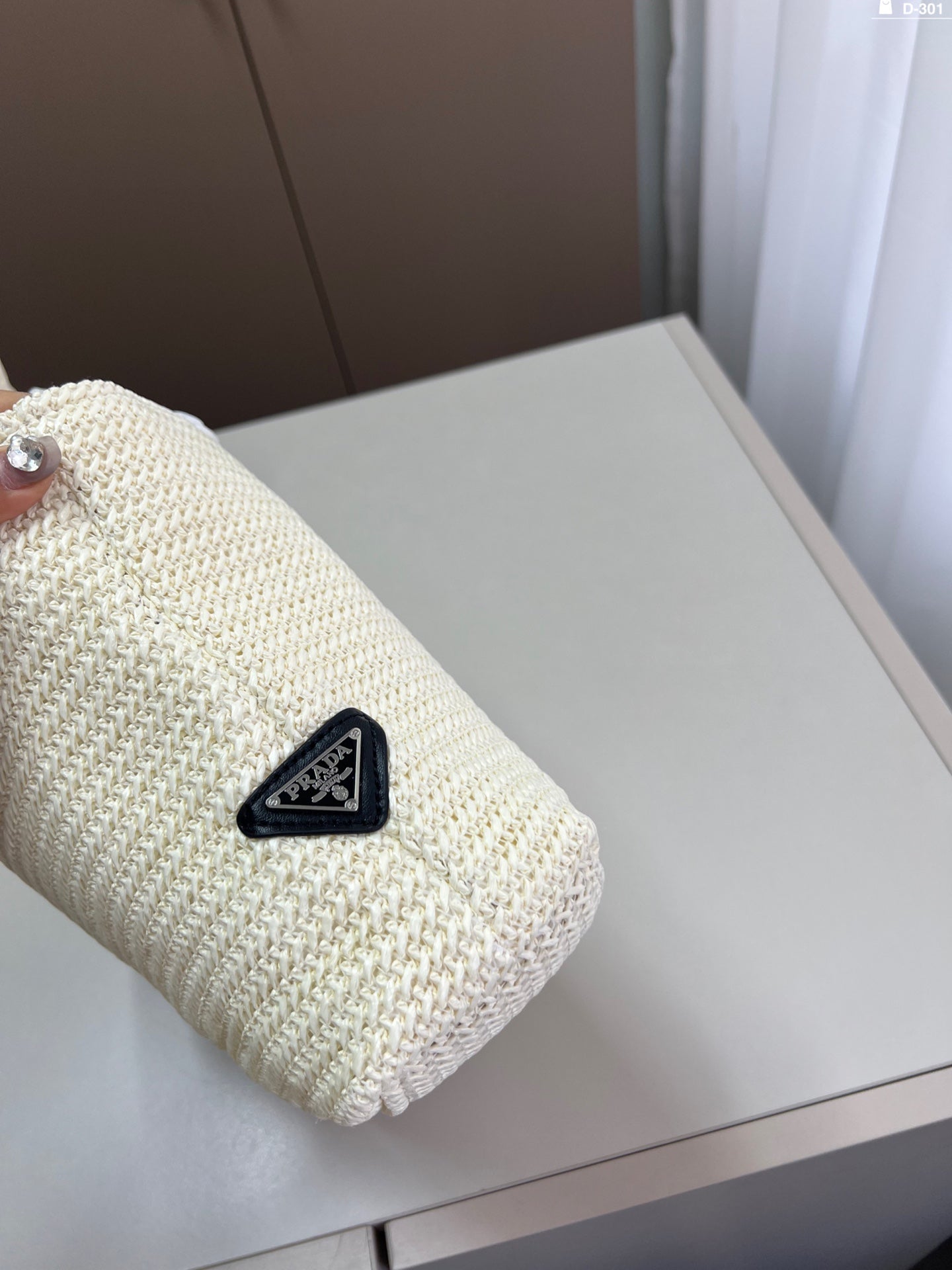 Hand-woven tote bag