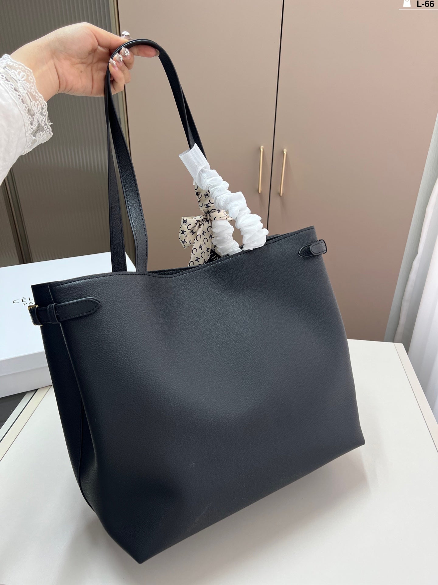 Hot Retro Tote Bag