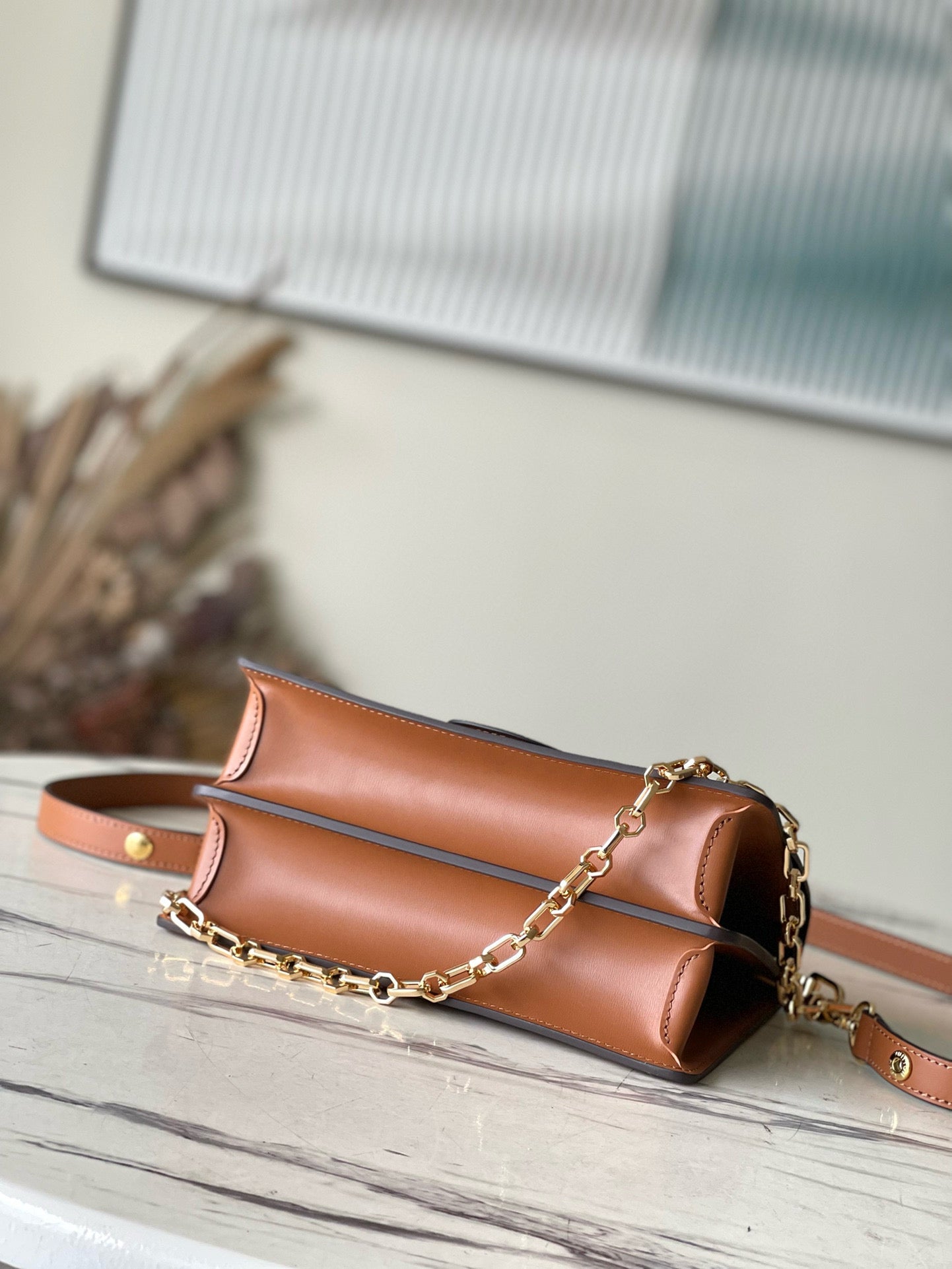 Modern style bag