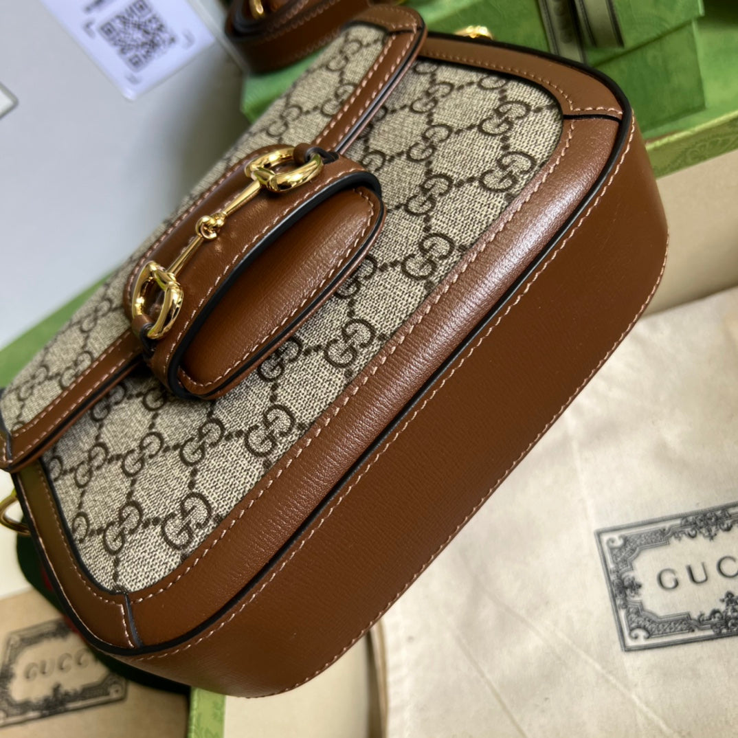 Small saddle bag