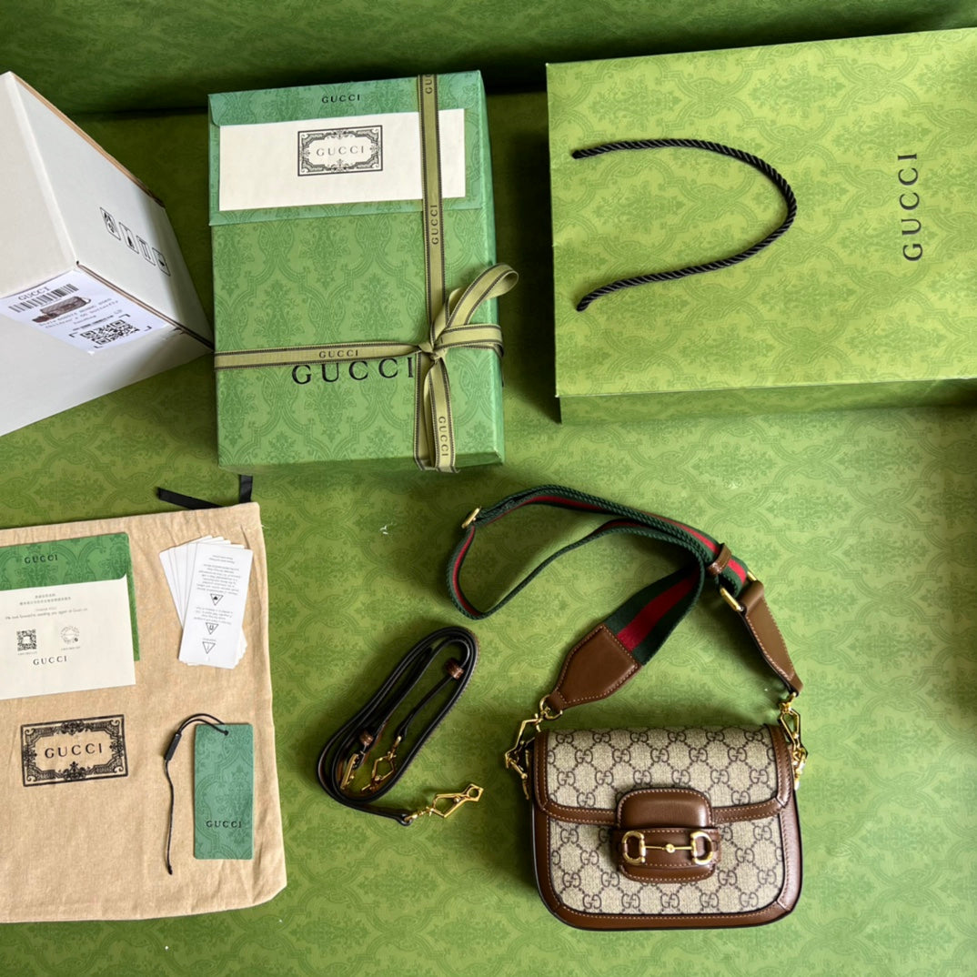 Small saddle bag