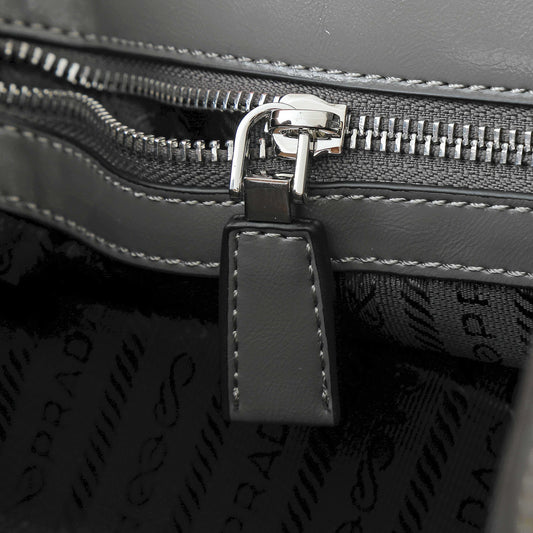 Hot shoulder handbag