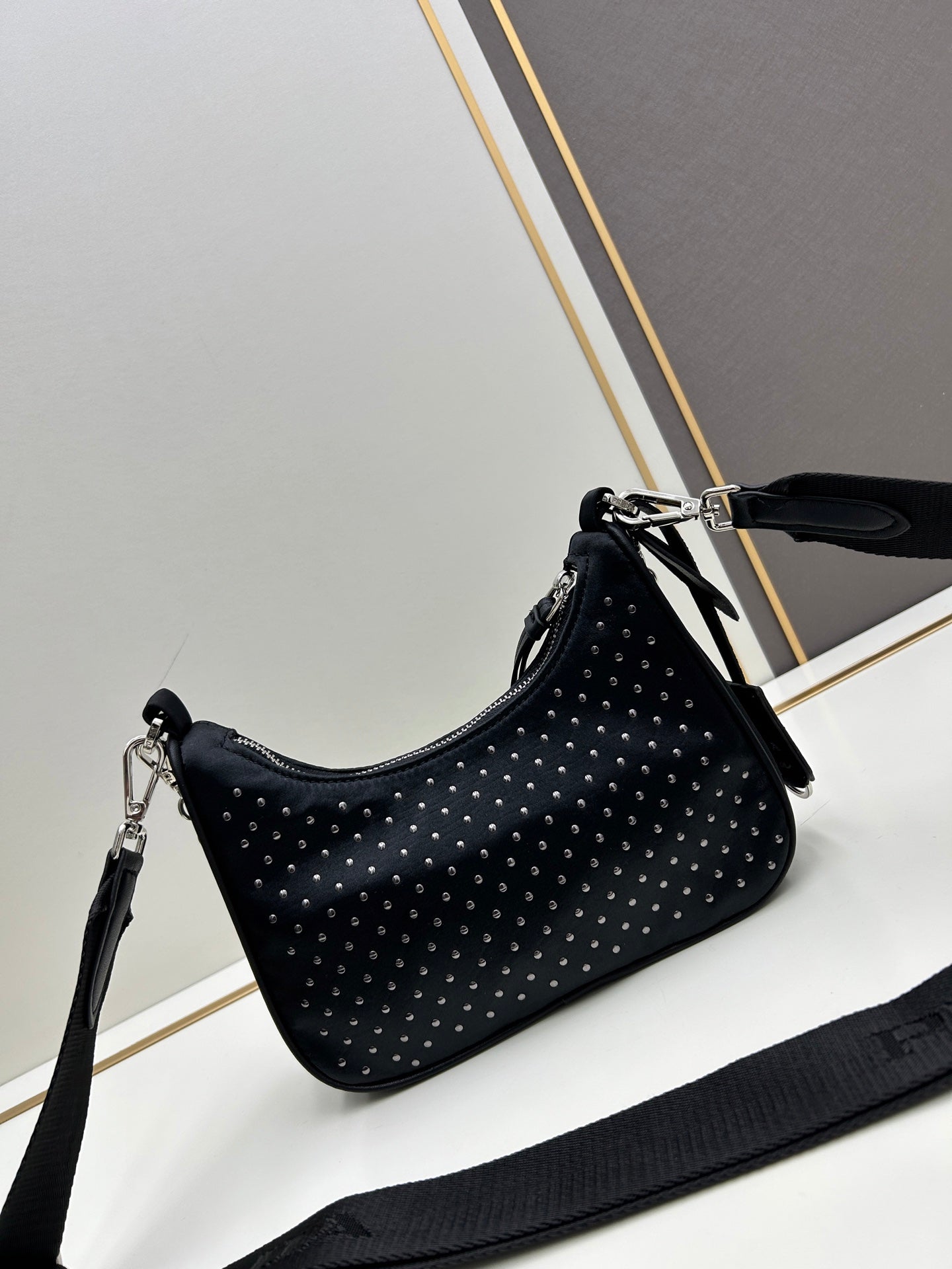 Dumpling-Shaped Crossbody Bag