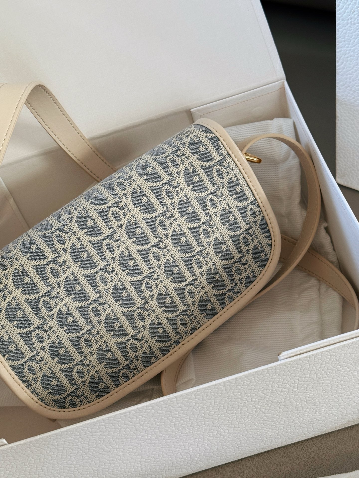 Bobby Crescent Bag