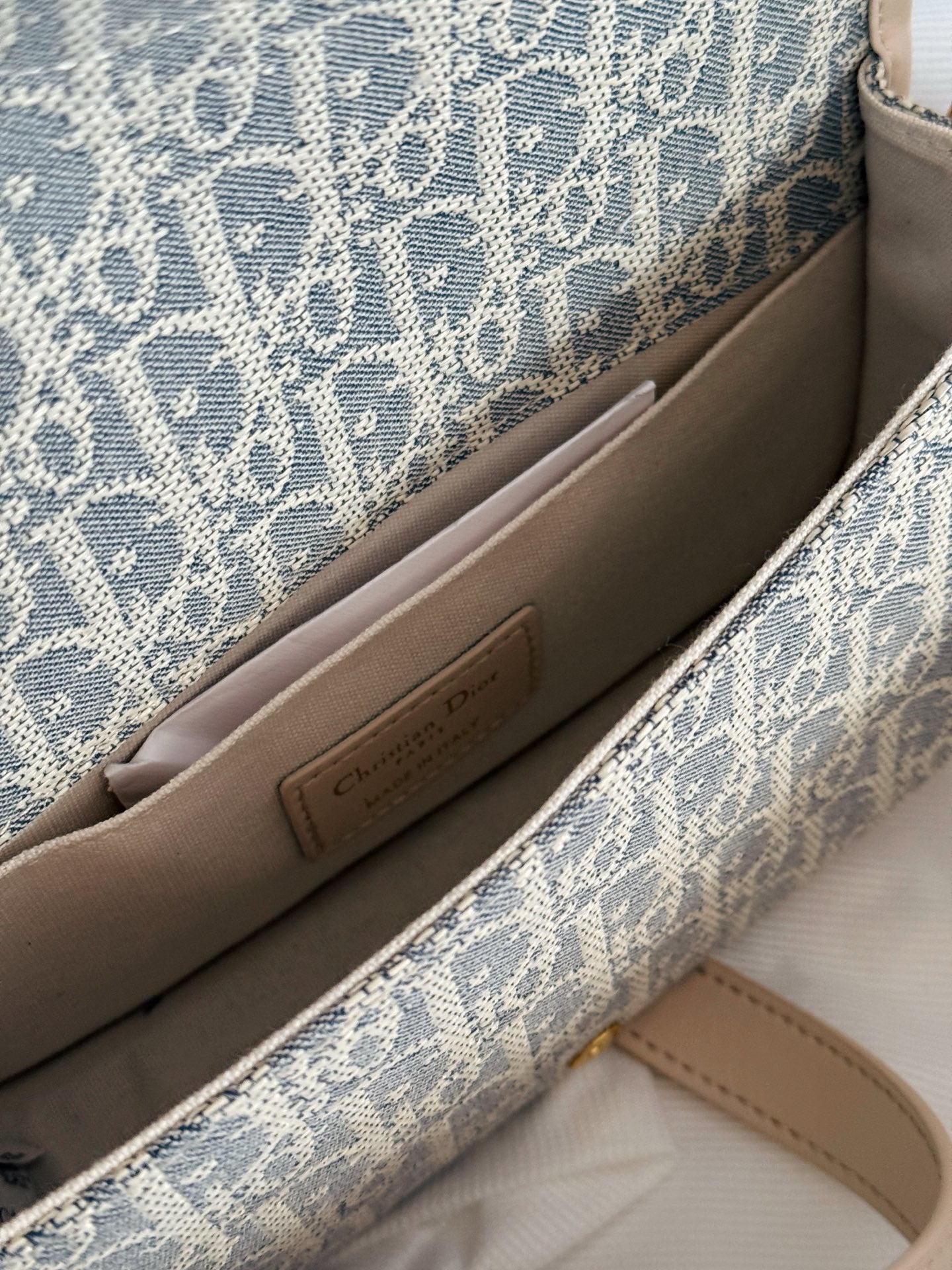 Bobby Crescent Bag