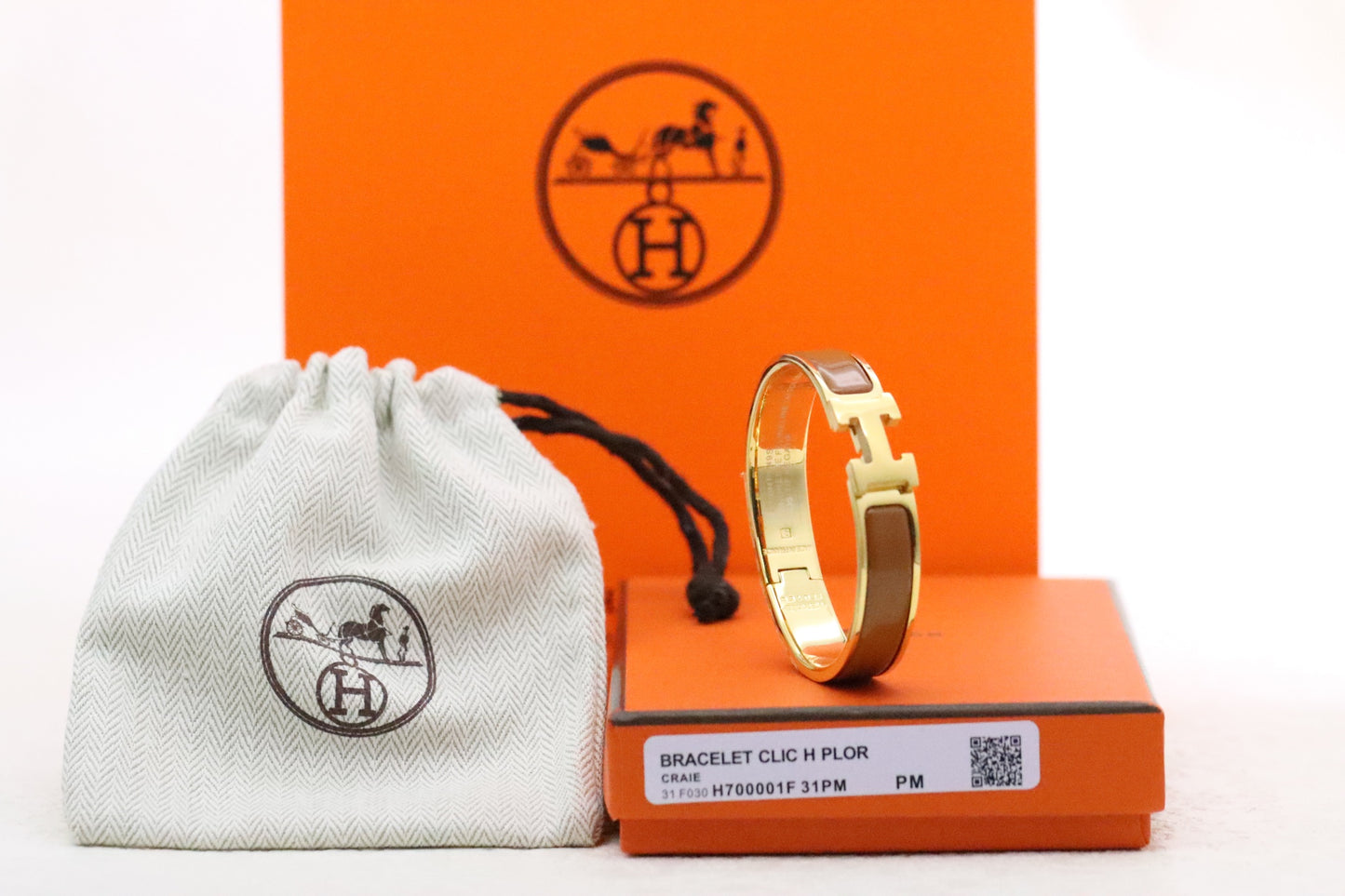 Gold enamel bracelet