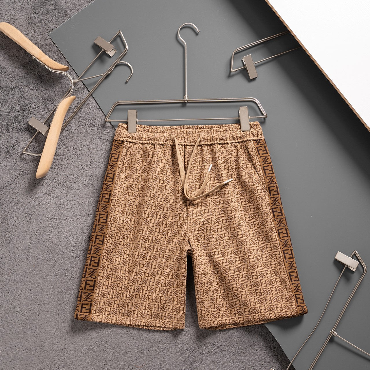 New knitted straight stripe patchwork shorts