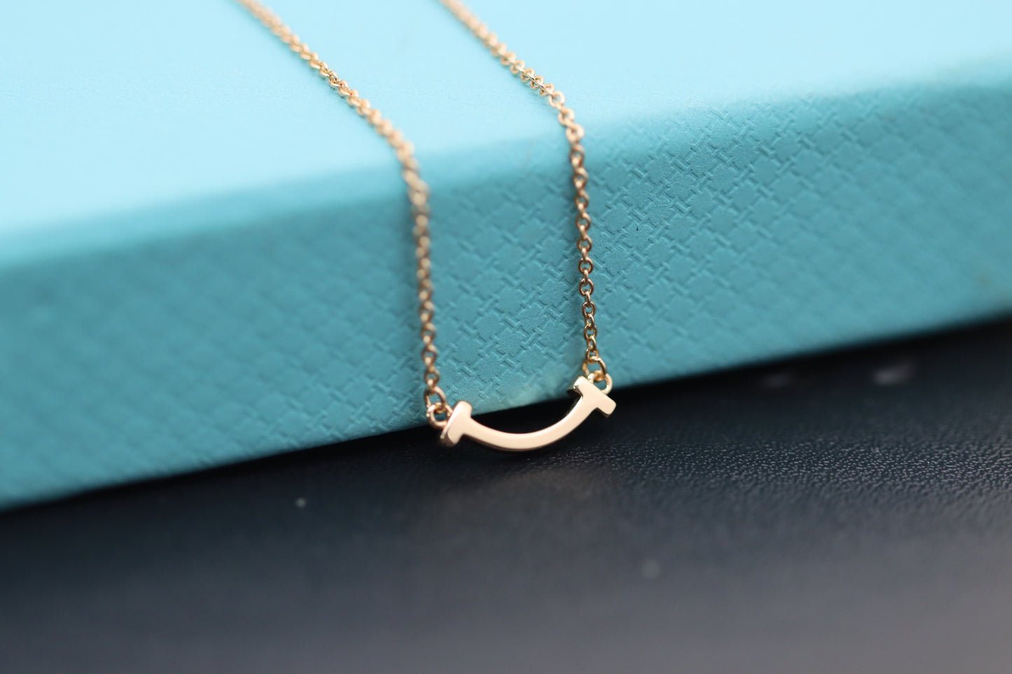 Mini Diamond-Free Smiley Face Necklace