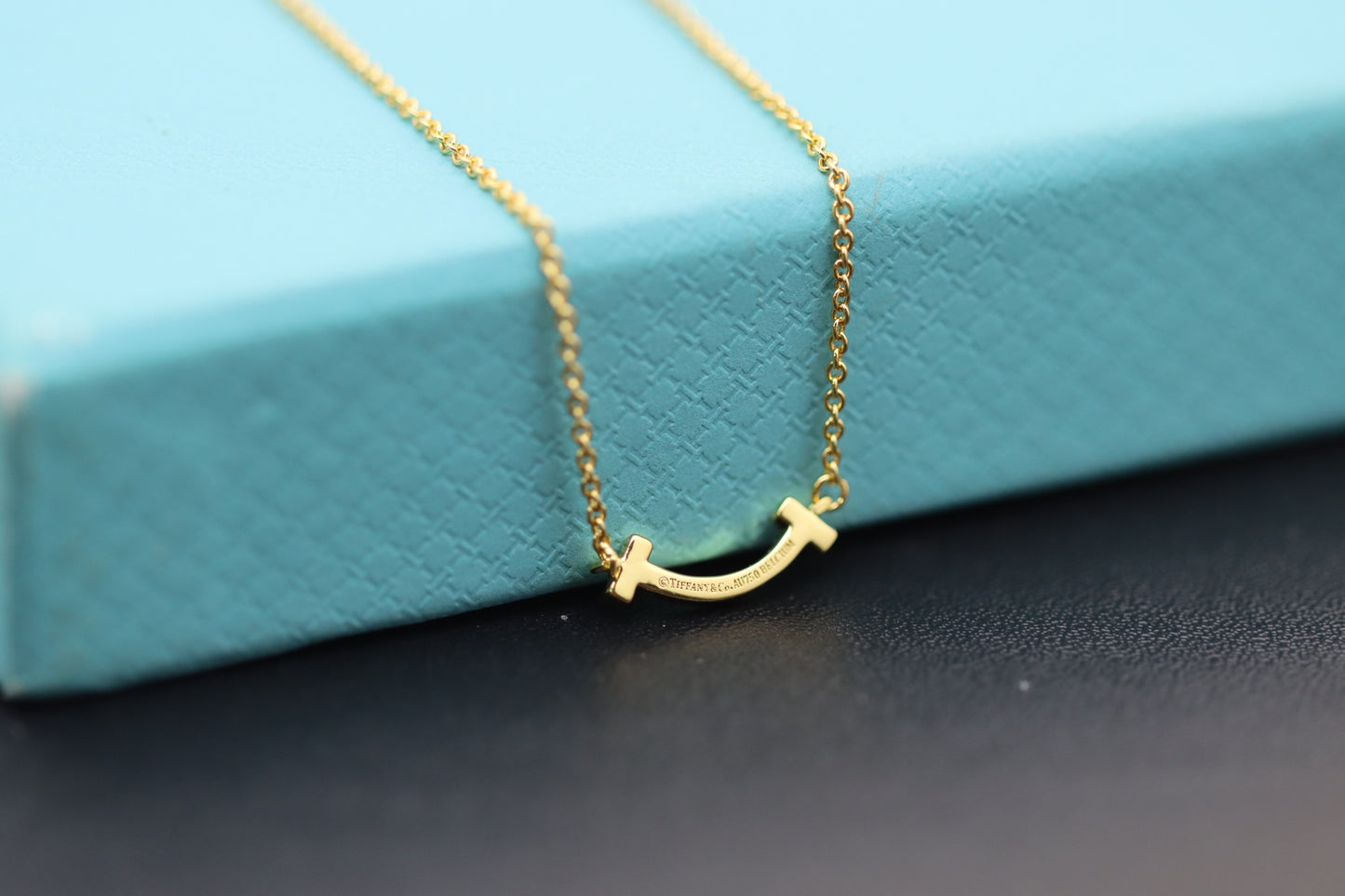 Mini Diamond-Free Smiley Face Necklace