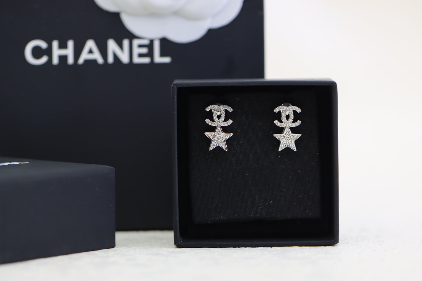 Silver diamond star double C earrings