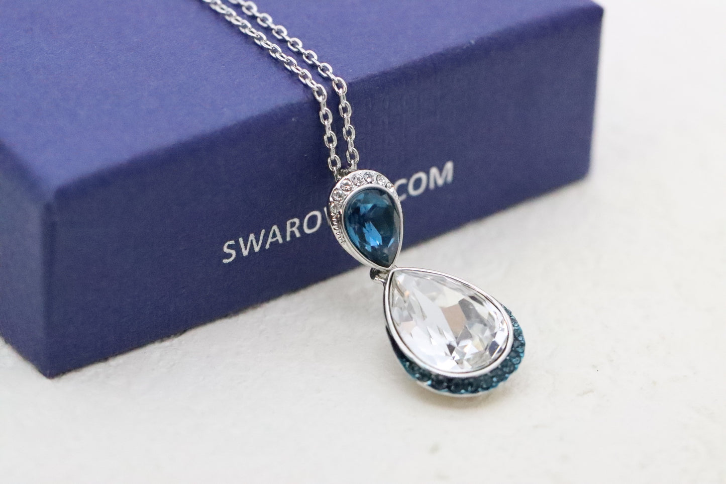 Silver Blue Diamond Teardrop Clavicle Necklace