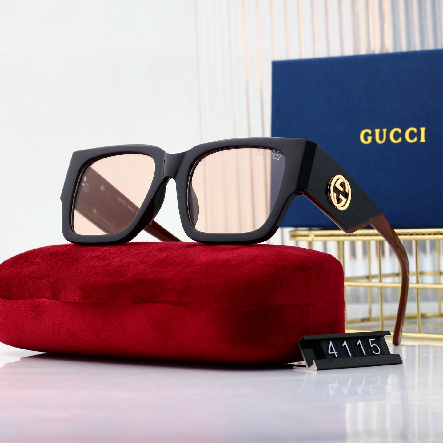 Cat-eye full frame sunglasses 4415