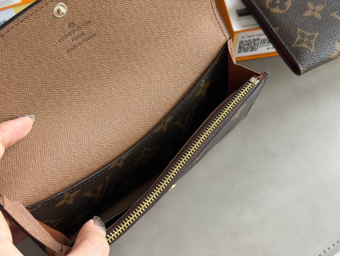 Cute bean wallet(bargain price)