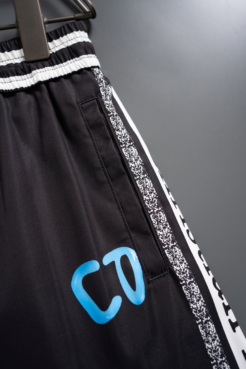 New classic black white trim quick-drying casual beach shorts