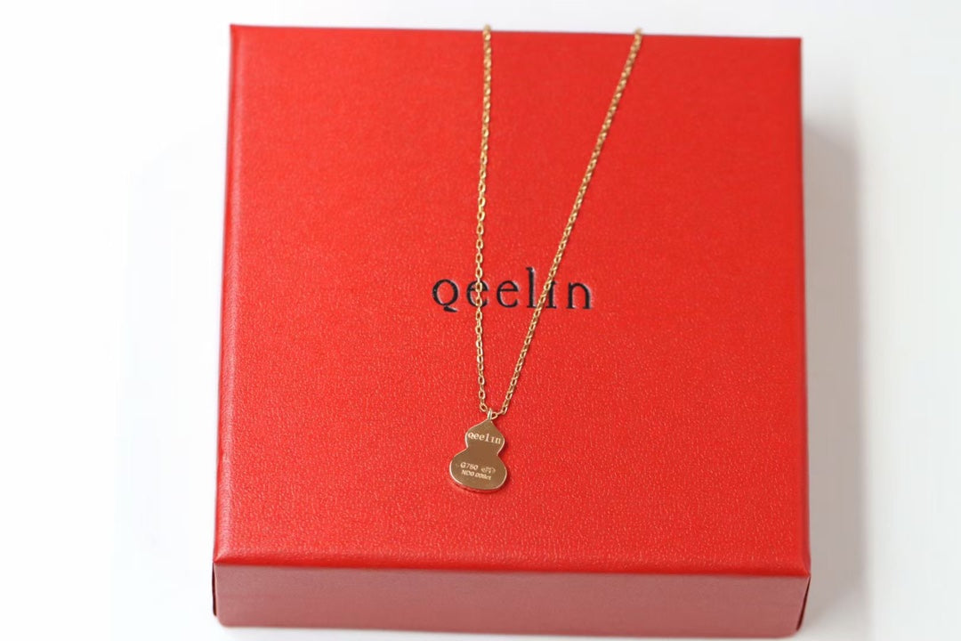 Green Gourd Necklace