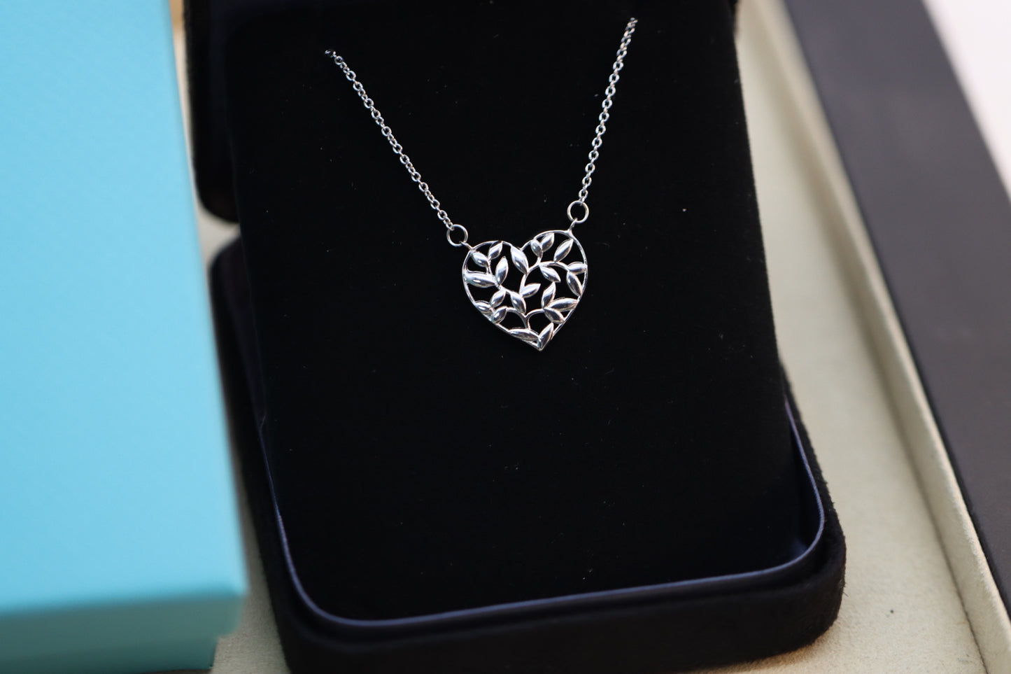 Silver Heart Leaf Necklace