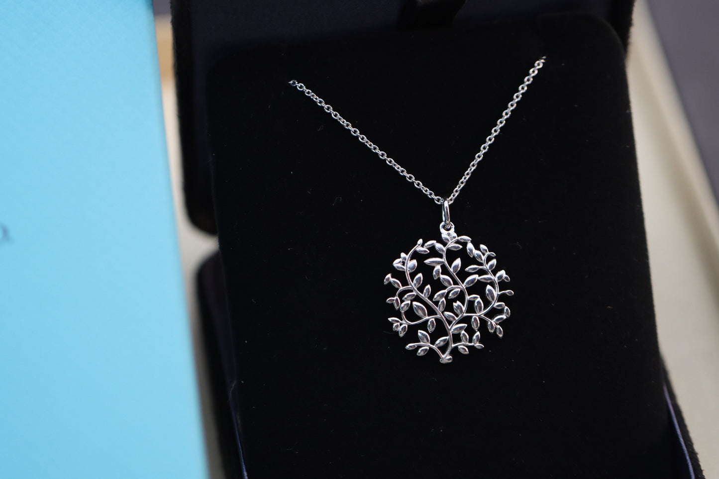 silver leaf necklace