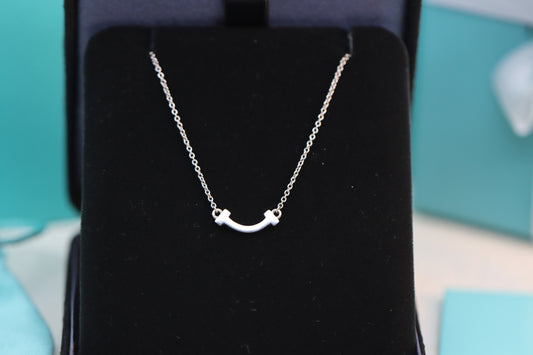 Mini Diamond-Free Smiley Face Necklace