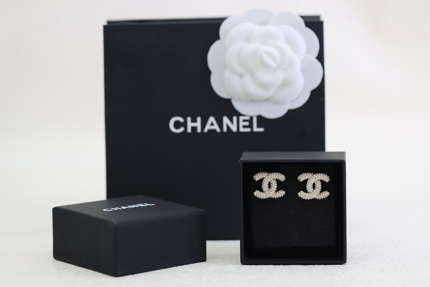 Silver diamond star double C earrings