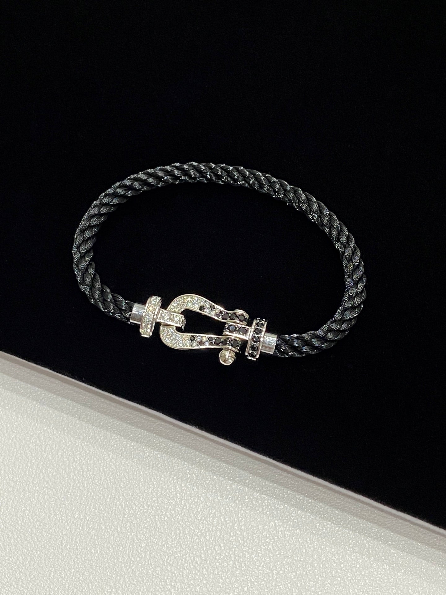Full diamond U-shaped buckle gradient color couple bracelet