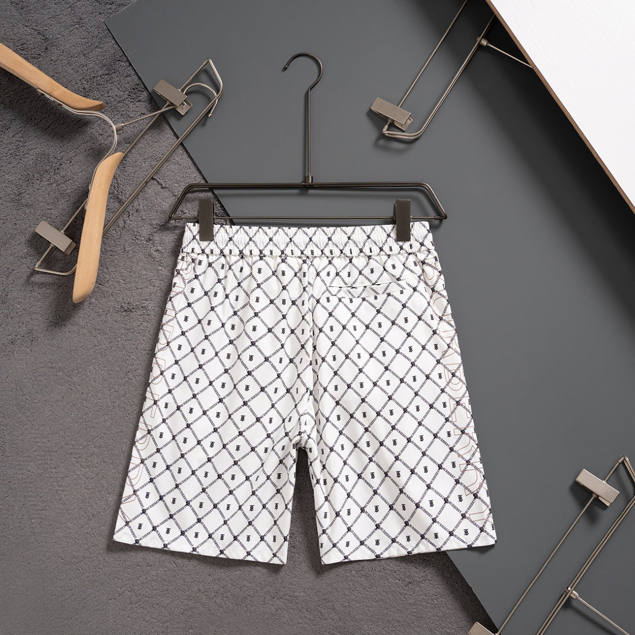 Classic print casual quick-drying white beach shorts